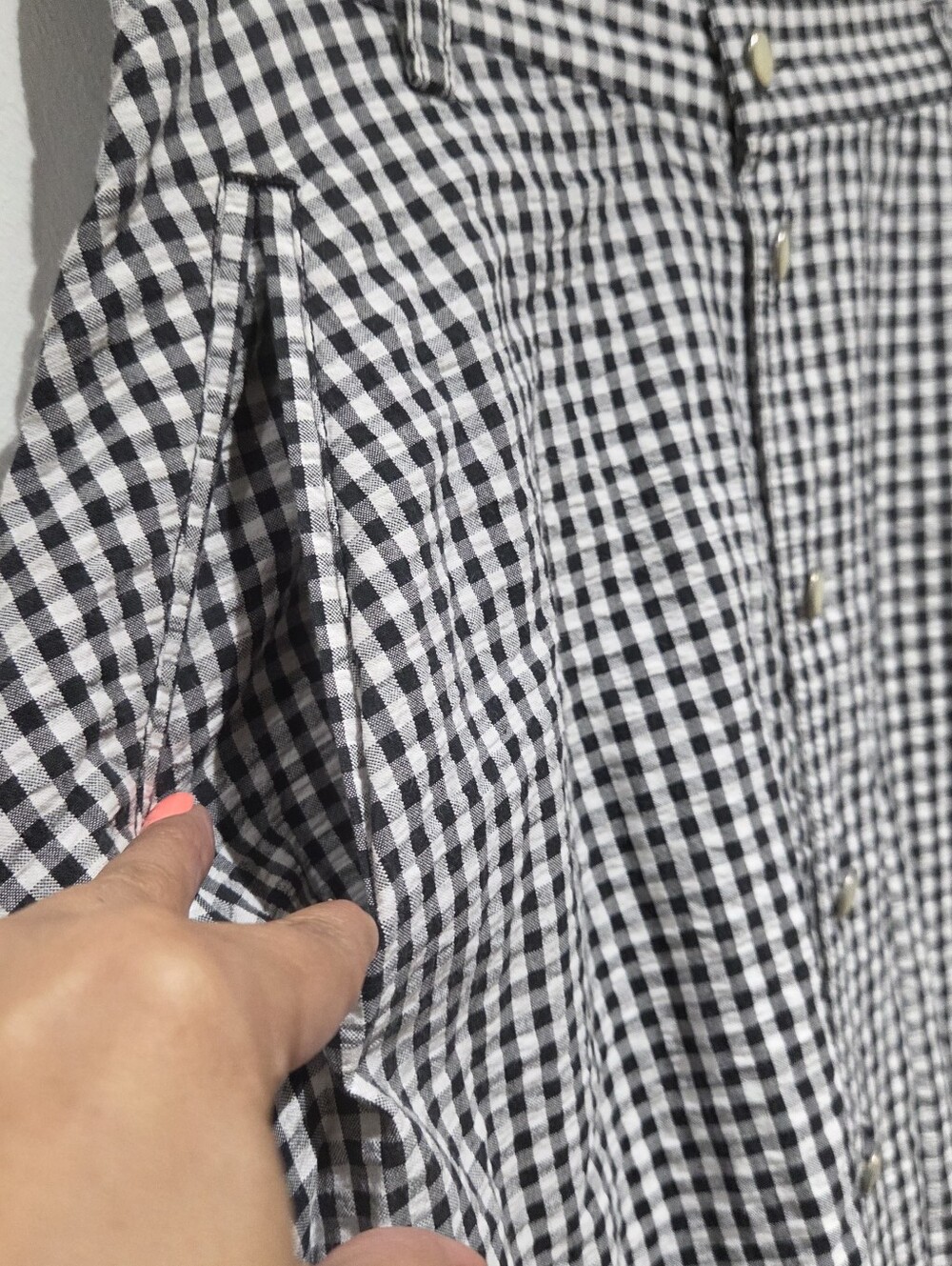 Vtg Button-Front Black and White Gingham Midi Skirt - Picture 5 of 9